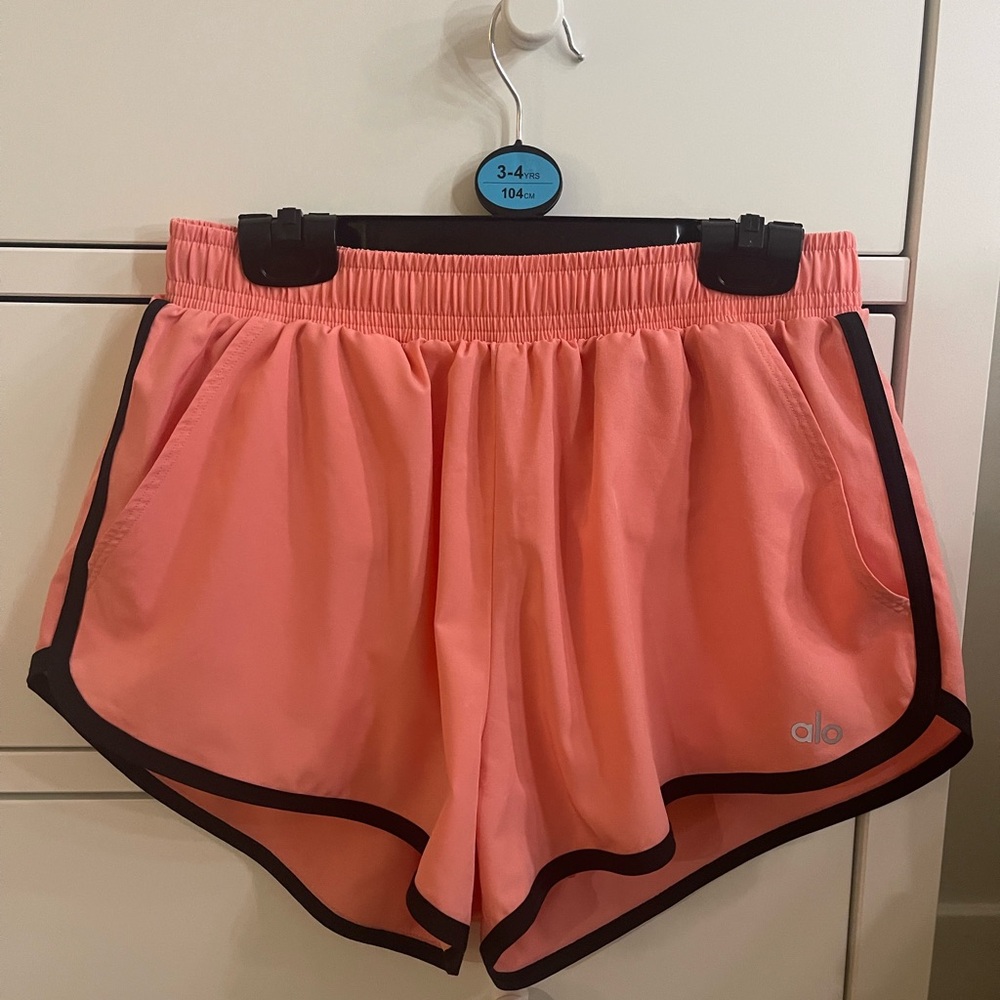 ALO Ivy League Dolphin Short